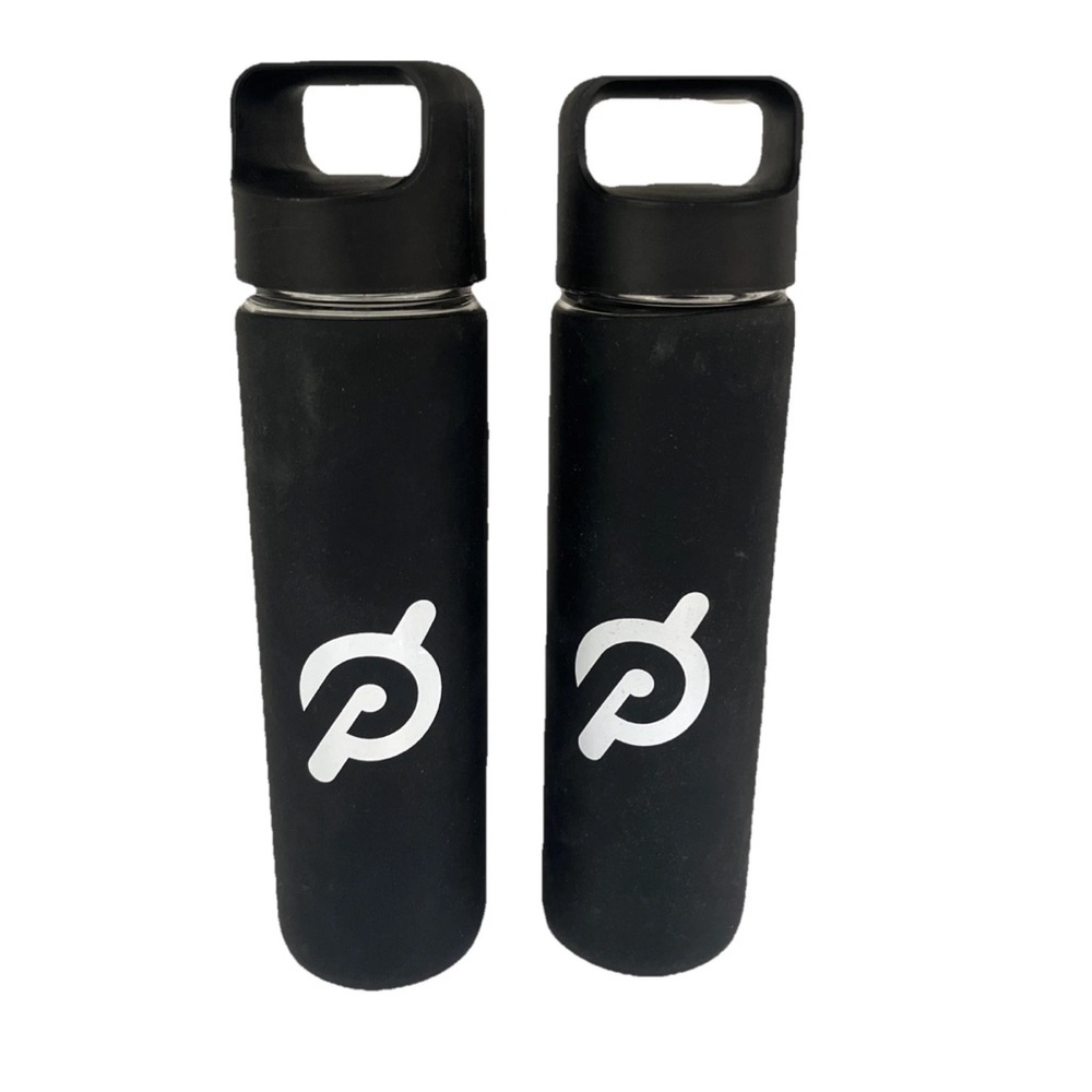 2 PELOTON water bottle set of 2 good condition